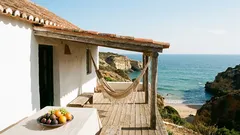 Reisen und Tourismus: günstige Reiseziele, ungewöhnliche Orte und Tipps für preisbewusste Reisen